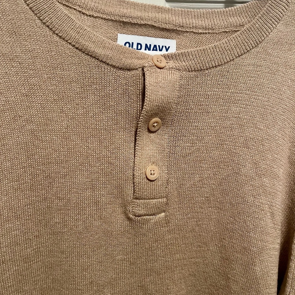 Old Navy Tan Long Sleeve Tan Sweater Size M NWOT - Picture 3 of 6